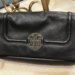 BNWT Authentic TORY BURCH Black Amanda Leather Foldover Shoulder Bag